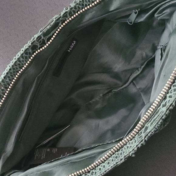 HM green clutch - Picture 2 of 5